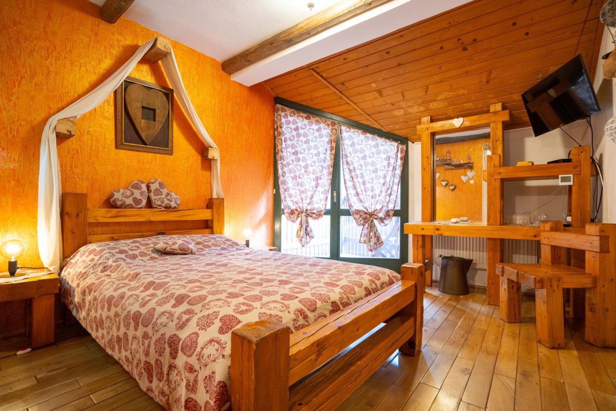 Fortuna Eco - Boutique Hotel Беїле-Тушнад Екстер'єр фото
