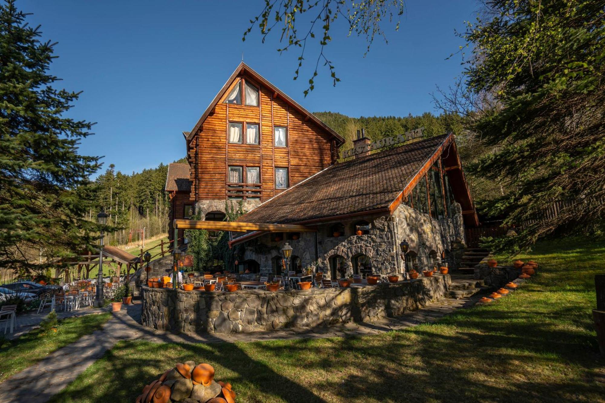 Fortuna Eco - Boutique Hotel Беїле-Тушнад Екстер'єр фото